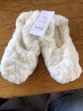 Auden Women's White Faux Fur Slipper Socks Gripper Bottoms S/M 5-7
