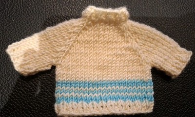 Bär Kleidung Teddy Puppe gestrickter Pulli 15-17 cm Maße s. Bilder Handarbeit 