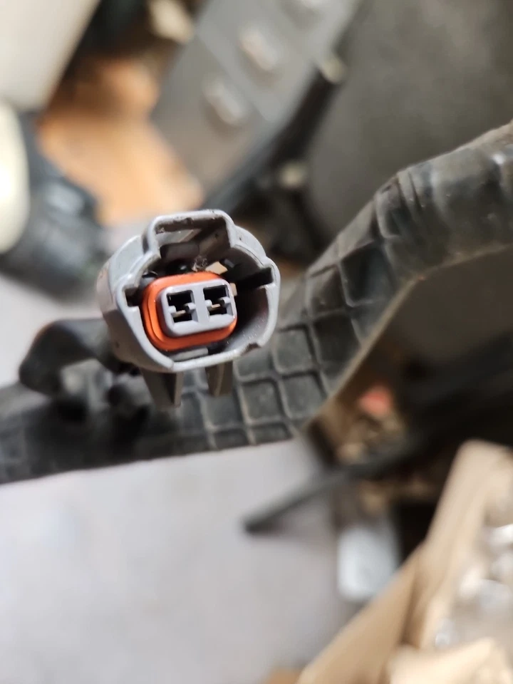 Arnés de cableado de riel inyector de combustible motor fabricante original Mazda Miata 1999-2000 99-00 NB1 Foto 4 de 4