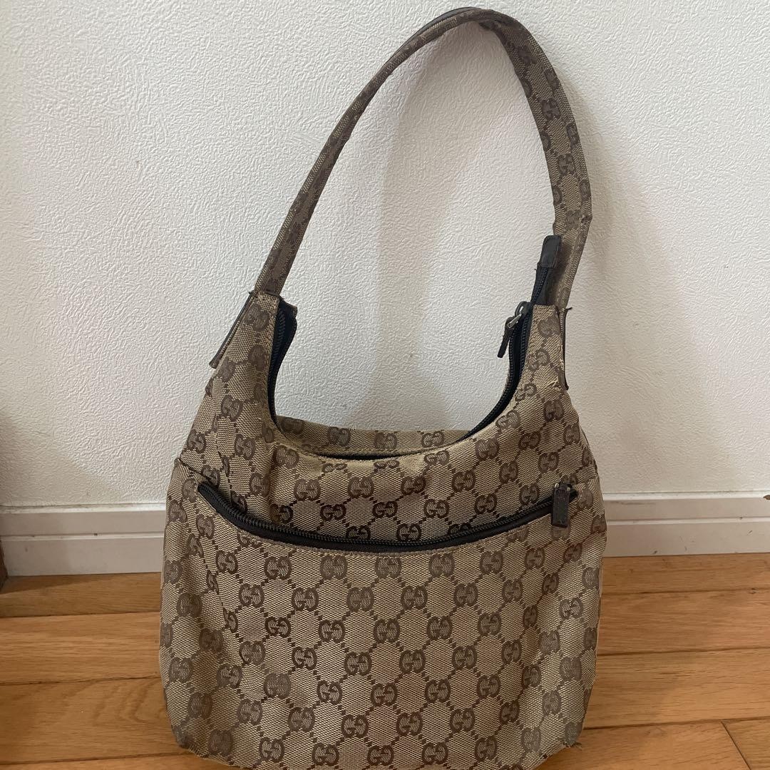 GUCCI GG Monogram Shoulder Bag in Beige Leather