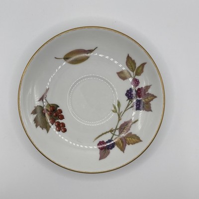 Royal Worcester Evesham Saucer Fruit Still-life Gold England 