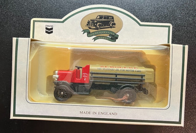 Vintage Chevron Die-Cast ,Chevron/ Standard Oil ,1911 Zerolene Tank Truck
