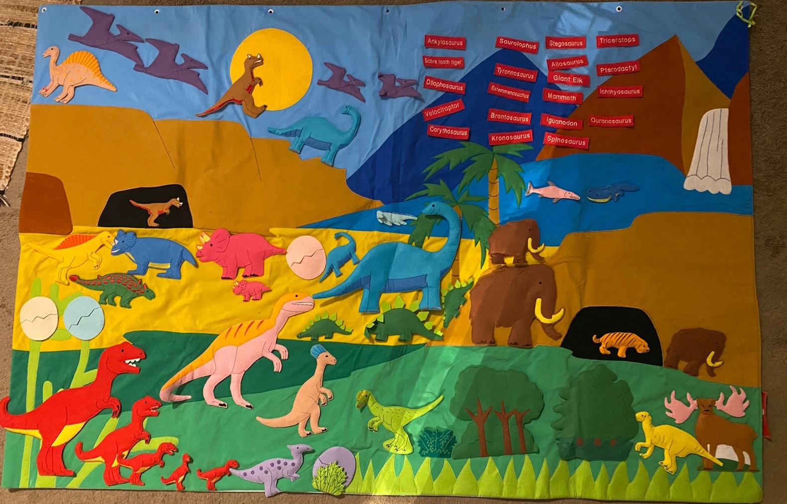 Felt PlayMat Dinosaur FAO Schwartz HUGE 5.75' x 3.7' School or Home 65 Pieces