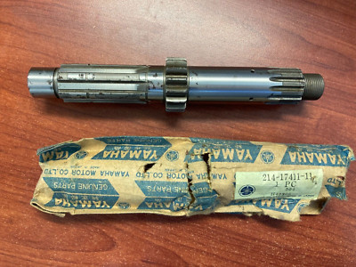 NEW NOS 1969-73 YAMAHA DT1 DT2  RT1 RT2 TRANSMISSION SHAFT MAIN P/N 214-17411-11