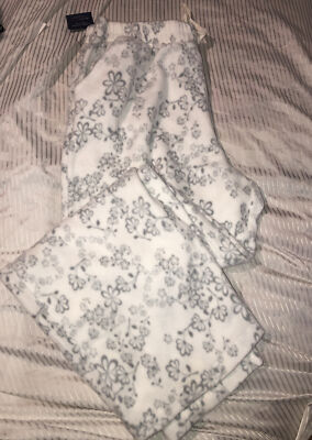 croft &  Barrow pajama pants size Lg Gray  floral  Fleece Sleepwear NWt