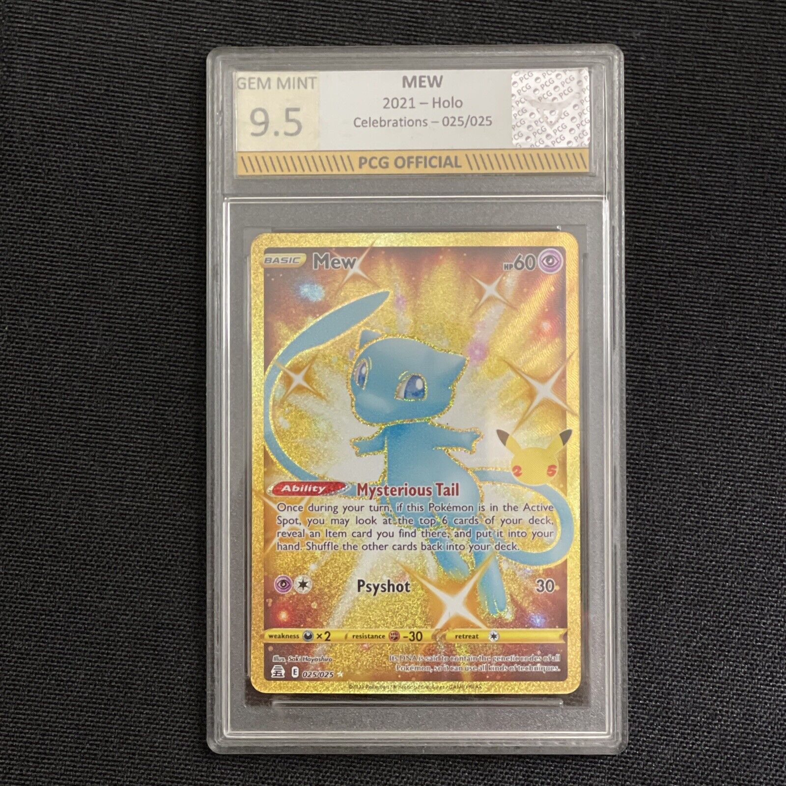 Better look at Gold Mew from celebrations! 25/25 : r/PokemonTCG