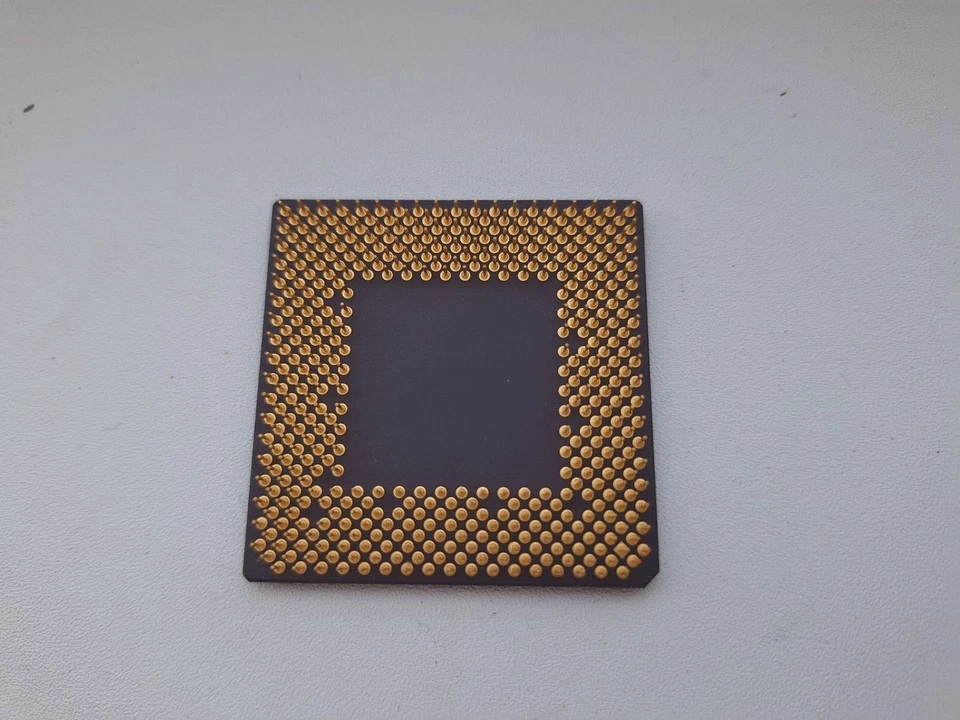 AMD Duron DHD1300AMT1B very rare AG0GA package 27100 Vintage CPU GOLD - Image 2 of 2