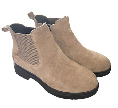 Easy Spirit Martha Stewart Tan Suede Chelsea Boots w/ zipper Size