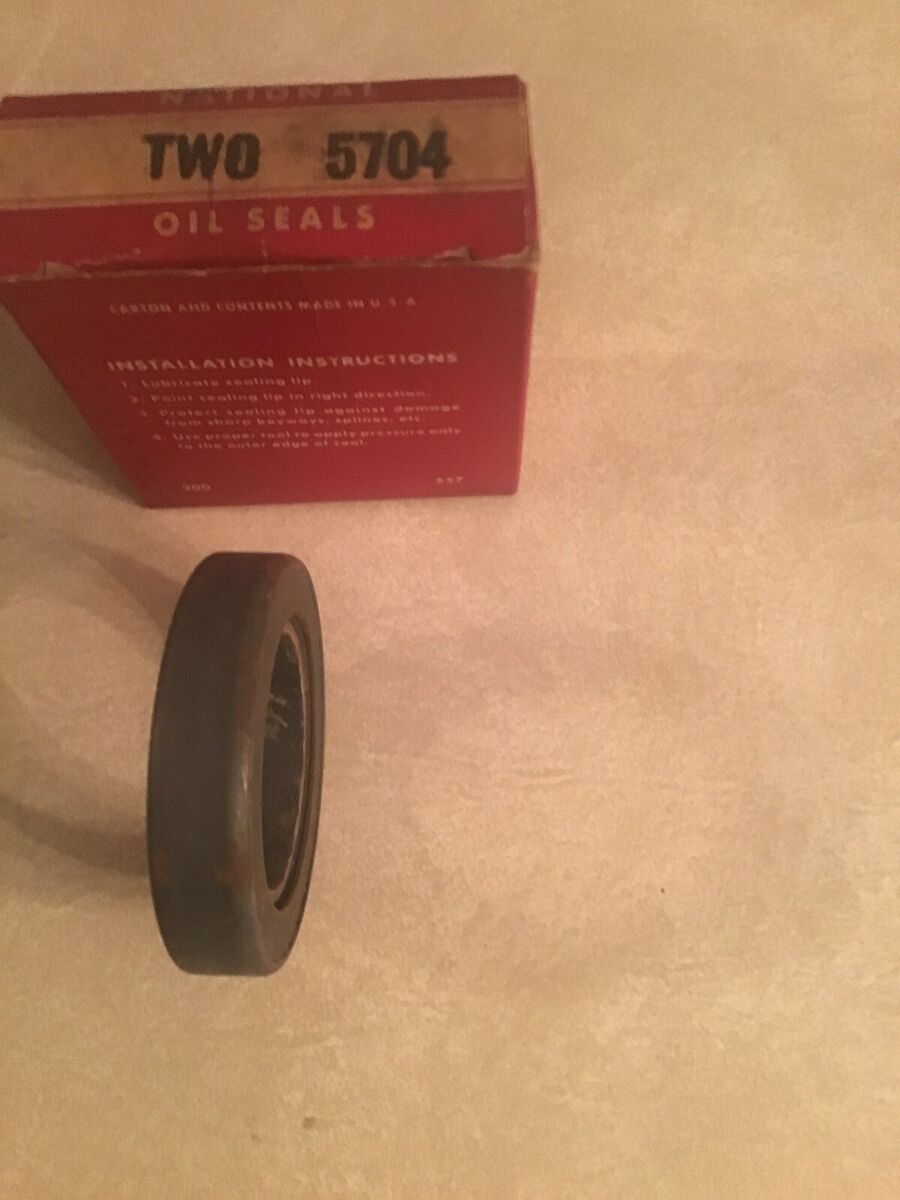 NORS 1933-54 CHEVROLET CHEVY PASSENGER REAR AXLE SEALS NORS 1933-54 CHEVROLET CHEVY PASSENGER REAR AXLE SEALS