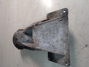 Original BMW  F25 F26 F30 F31  Lagerbock Antriebswelle vorne rechts  7587861