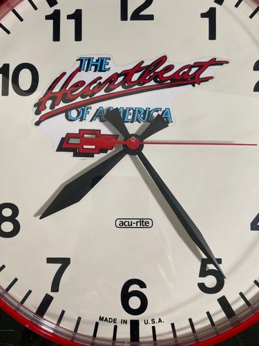 Vintage HEARTBEAT OF AMERICA Wall Clock Chevy Chevrolet Acu-Rite Made in USA 13" - Picture 5 of 10
