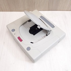 Sega Saturn white console with Virtua Gun, Fighting Stick, 3 games & memory JPN