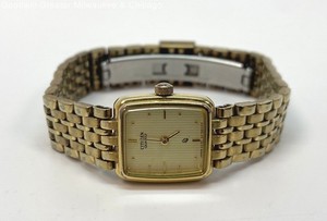 VNTG Citizen Quartz Gold Tone Stainless Steel Watch 32.6g