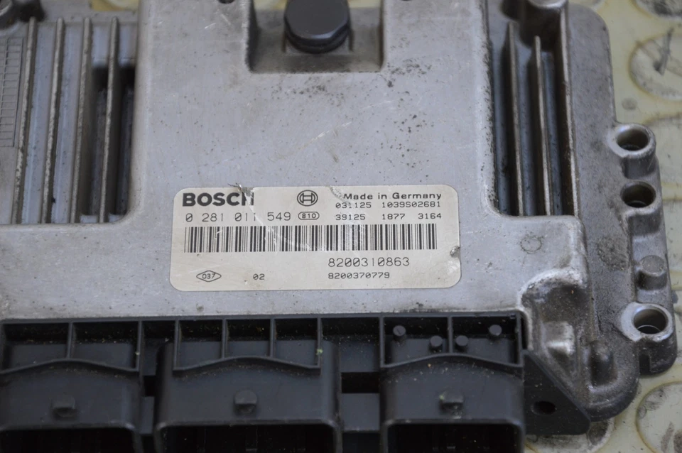 26057 Centralina motore Renault Megane 1.9 dCi dal 2002 al 2010 cod 8200310863 8 - Immagine 2 di 4