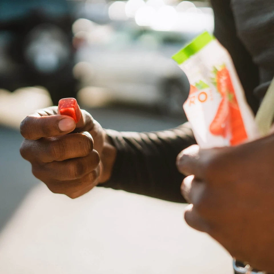 Paquete de 12 Barritas Energéticas Superfruit Orgánicas Fresa Acai Granada Arándano Foto 3 de 4