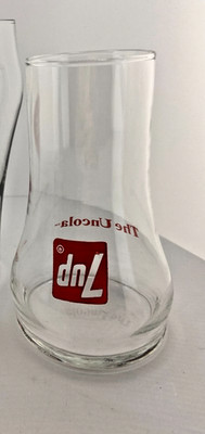 Vintage 7Up The Uncola upside down glass