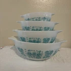 4 Pyrex Amish Butterprint Nesting Cinderella Mixing Bowl Set Turquoise On White