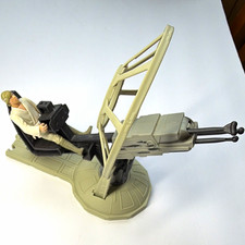 Kenner 1997 Star Wars POTF2 Gunner Station Millennium Falcon with LUKE SKYWALKER