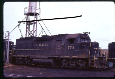ee572 orig. Dias Georgia 754 EMD GP40 at Atlanta, GA 7-7-73