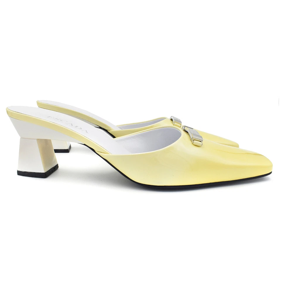 Tacones bajos Escada Buttermilk amarillo pálido/blanco charol talla 9,5 B Foto 3 de 4