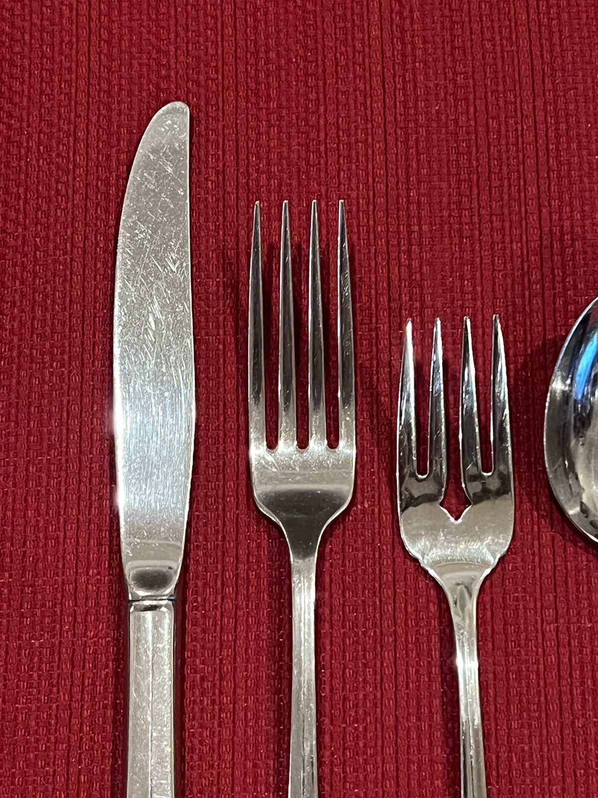 Oneida Community Royal Flute 5 Pieces Stainless Flatware 1 Place