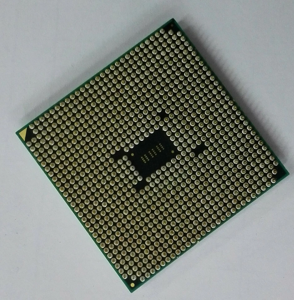 AMD Athon X4 880K Desktop Processor Socket FM2+ 95W TDP - Image 2 of 2