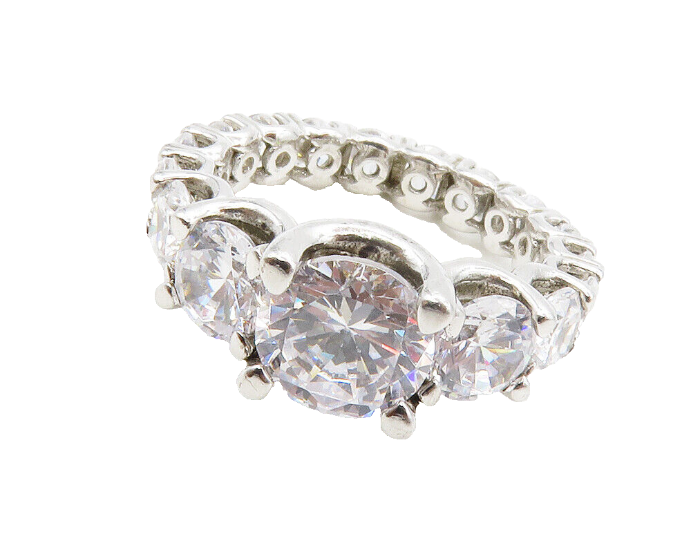 925 Sterling Silver Shiny Graduated Cubic Zirconia Eternity Ring