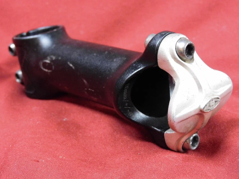 Vástago de aleación negro Easton EA70 11 cm sin rosca 1" 1/8 x 110 mm x 31,8 mm +/-6° Foto 2 de 4