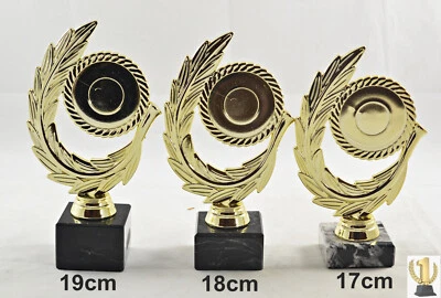 EIGENMARKE Trophäe /Pokal 3er set oder einzeln incl. Beschriftung+Sport-Emblem nach Wunsch