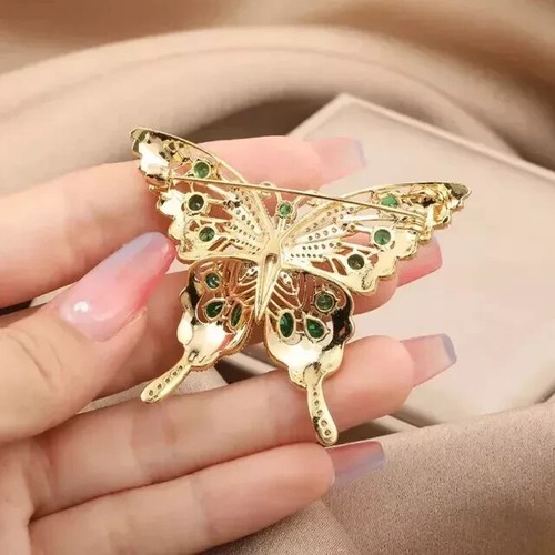 Lab Created Emerald 2Ct Round Butterfly Charm Brooch Pin 14K Yellow Gold Plated - Picture 4 of 5