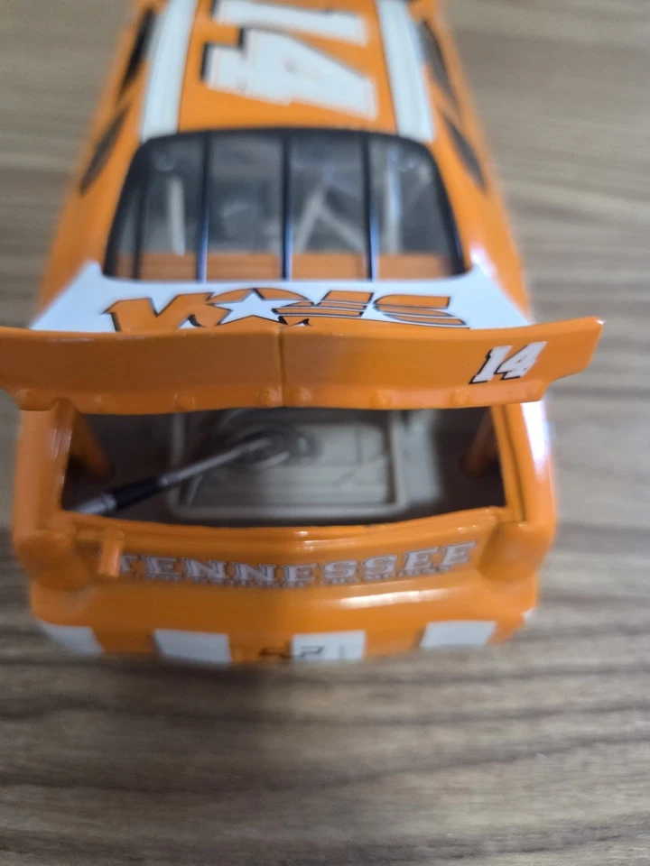 Hot Wheels 1999 1/24 NASCAR Crews Choice #14 Sterling Marlin Tennessee Vols Foto 2 de 4