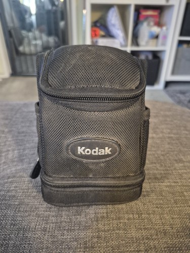 Kodak EasyShare Z612 6.1MP Digital Camera Silver w/Case & 2 Battery + Charger - Picture 17 of 17