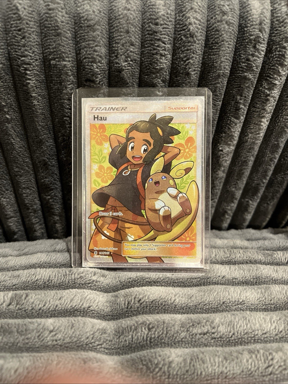 Pokémon TCG Hau Guardians Rising Holo Full Art Ultra Rare Card 144/145