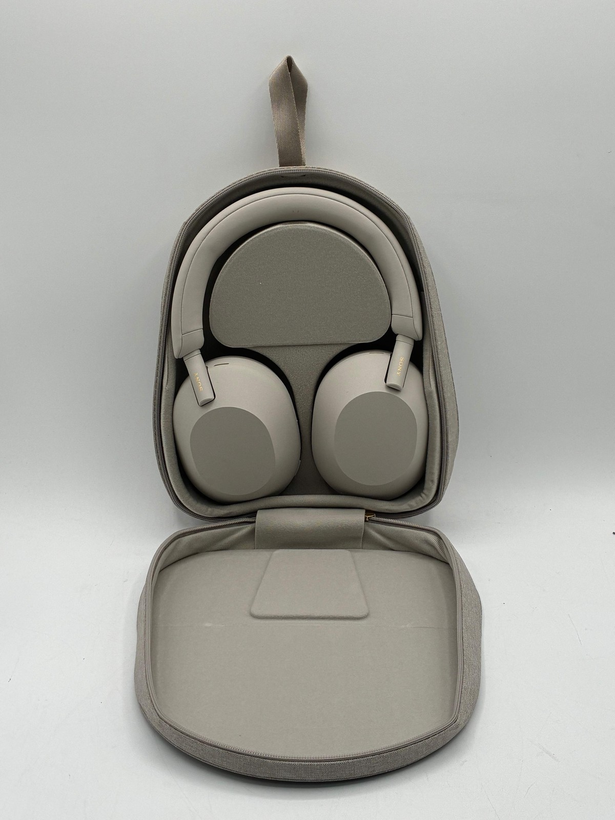 Sony WH-1000XM5 Wireless Bluetooth Noise-Canceling, Silver Free Shipping