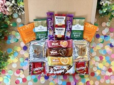 Afternoon Tea Hamper Gift Box For Two | Harvey Nichols Breakfast Tea, Biscuits