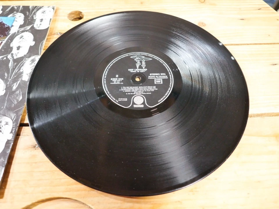 DEF LEPPARD HIGH 'N' DRY 33T LP VINYLE EX COVER EX ORIGINAL 1981 - Photo 4/4