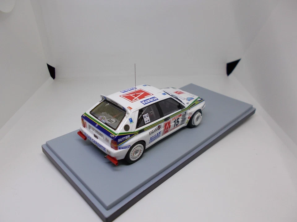 Lancia Delta HF Integrale Baroni Ypres Rally 1992 realizzato su base Spark 1/43 - Immagine 2 di 4