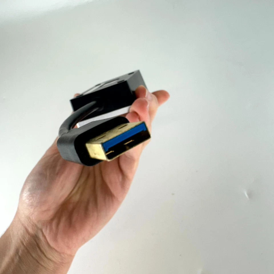 SIIG JU-VG0311-S1 USB 3.0 to VGA Pro Converter Silver High Resolution Support - Image 4 of 4