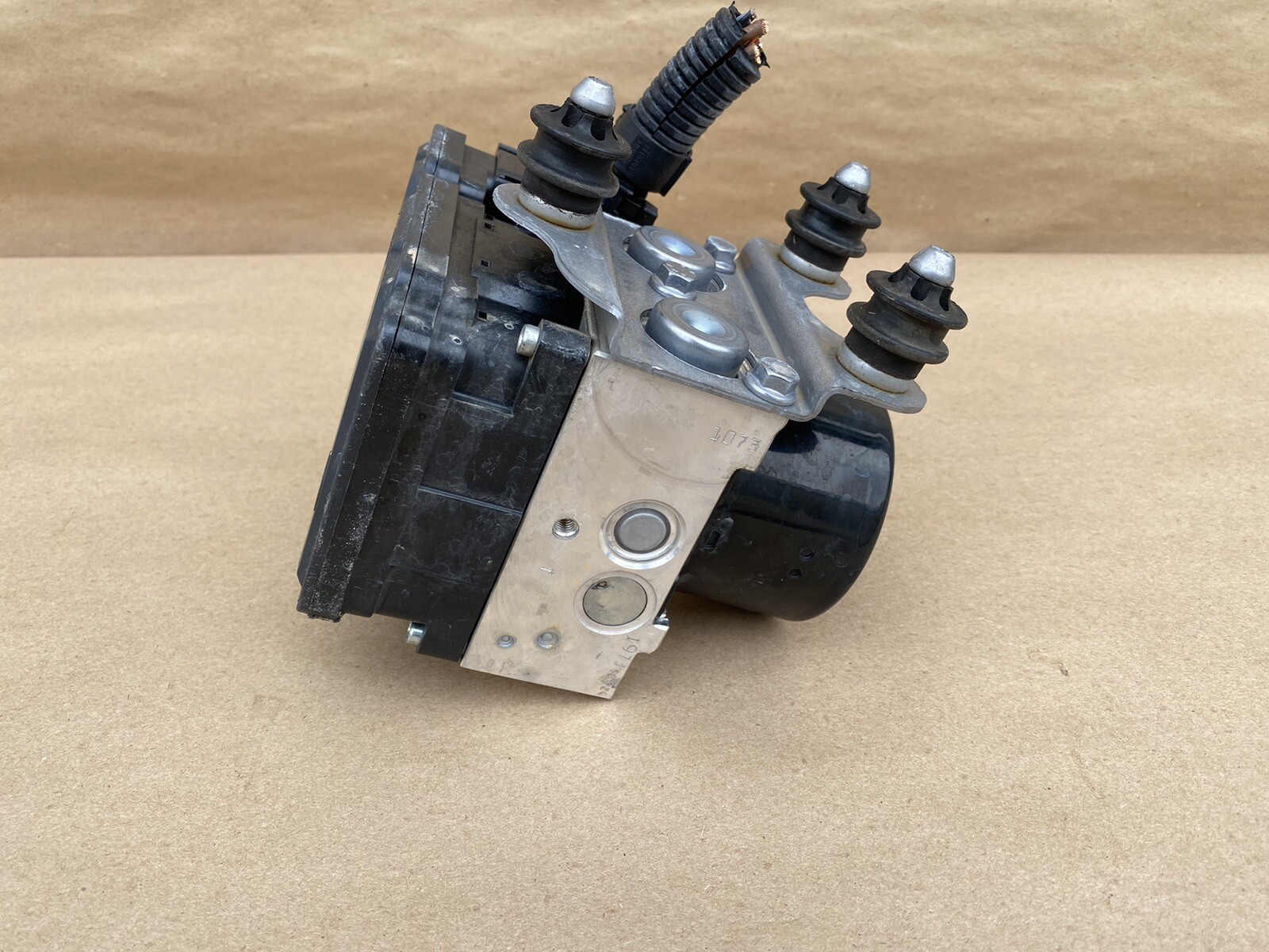 20072012 AUDI Q7 ANTI LOCK BRAKE ABS ESP PUMP UNIT 4L0614517D eBay