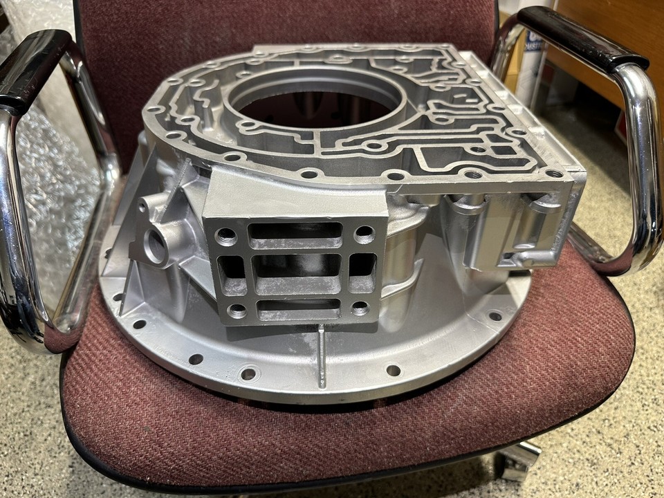 ALLISON GM CHEVY 1000 2000 2400 TRANS BELLHOUSING CAST 29536810 SAE 3