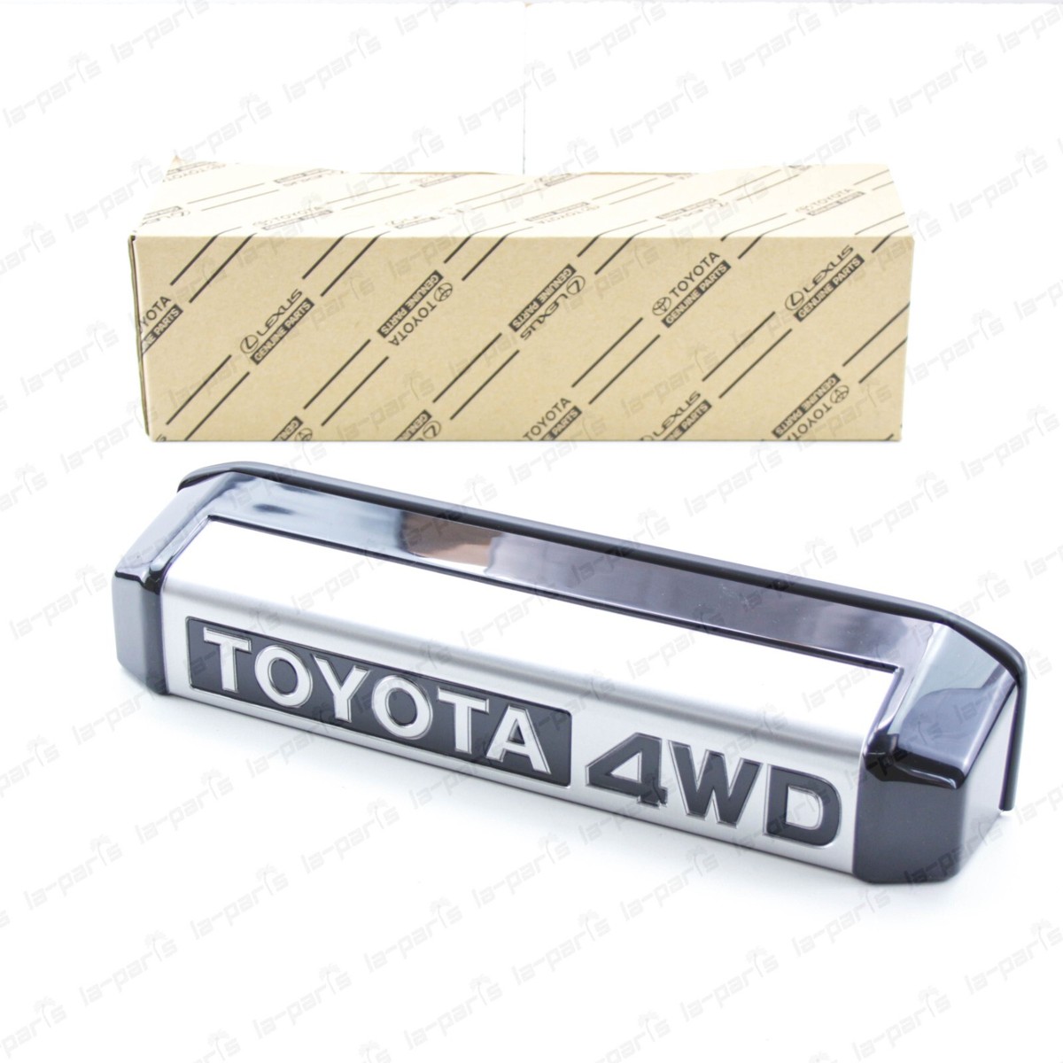 NEW GENUINE TOYOTA LAND CRUISER 70 LICENSE PLATE LAMP COVER 4WD
