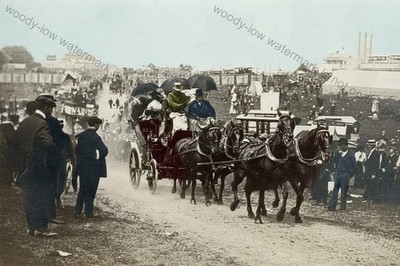 COL1057 - A Busy Derby Day, Epsom Downs - Print 6x4