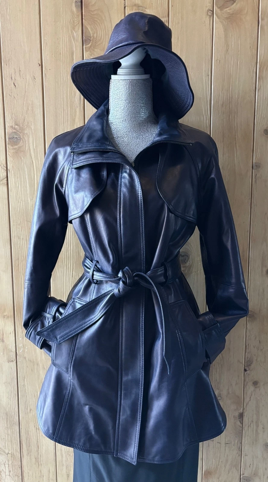 CHANEL Cappotto con cintura trench pelle viola navy extra morbido officina personalizzato cappello 6 8