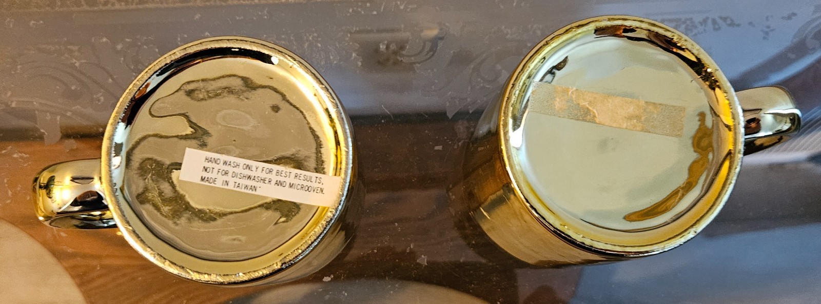 BOSTON WAREHOUSE REFLECTIONS GOLD METALLIC 10 OZ. MUGS SET OF TWO