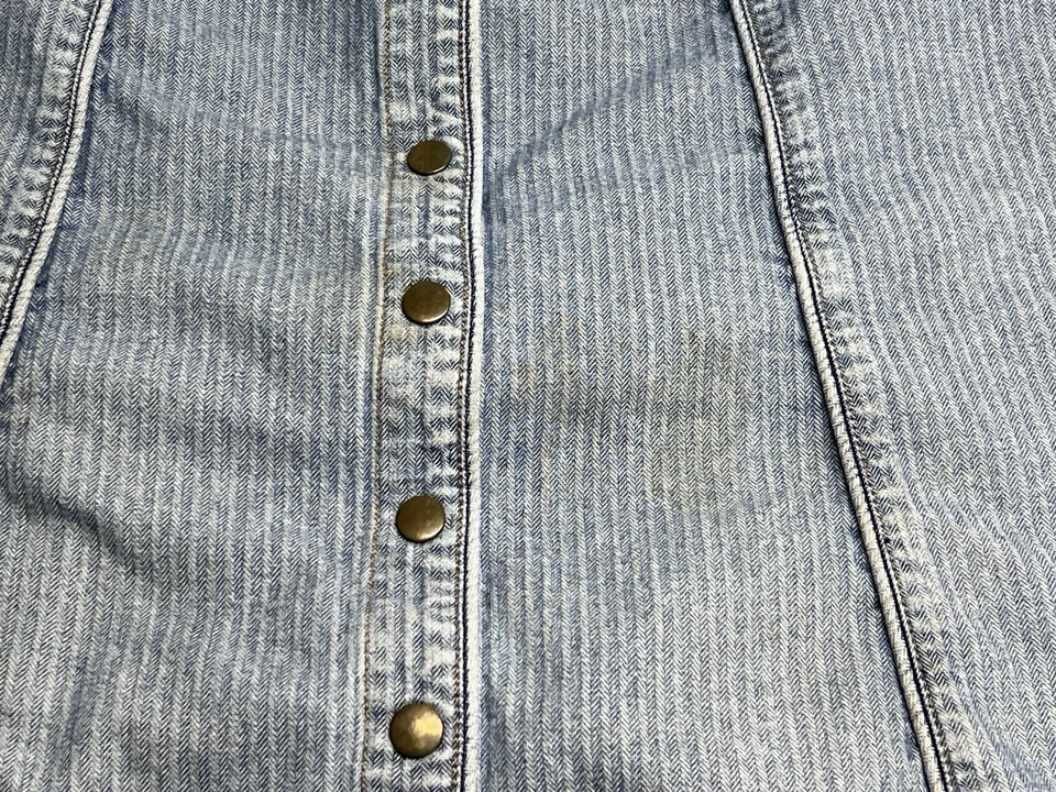 Falda vaquera vintage Y2K para mujer con botones a presión frontal midi talla 12 The Territory Ahead Foto 3 de 4