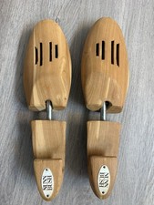 Set Of Nunn Bush Wooden Cedar Shoe Stretchers/Keepers Size L