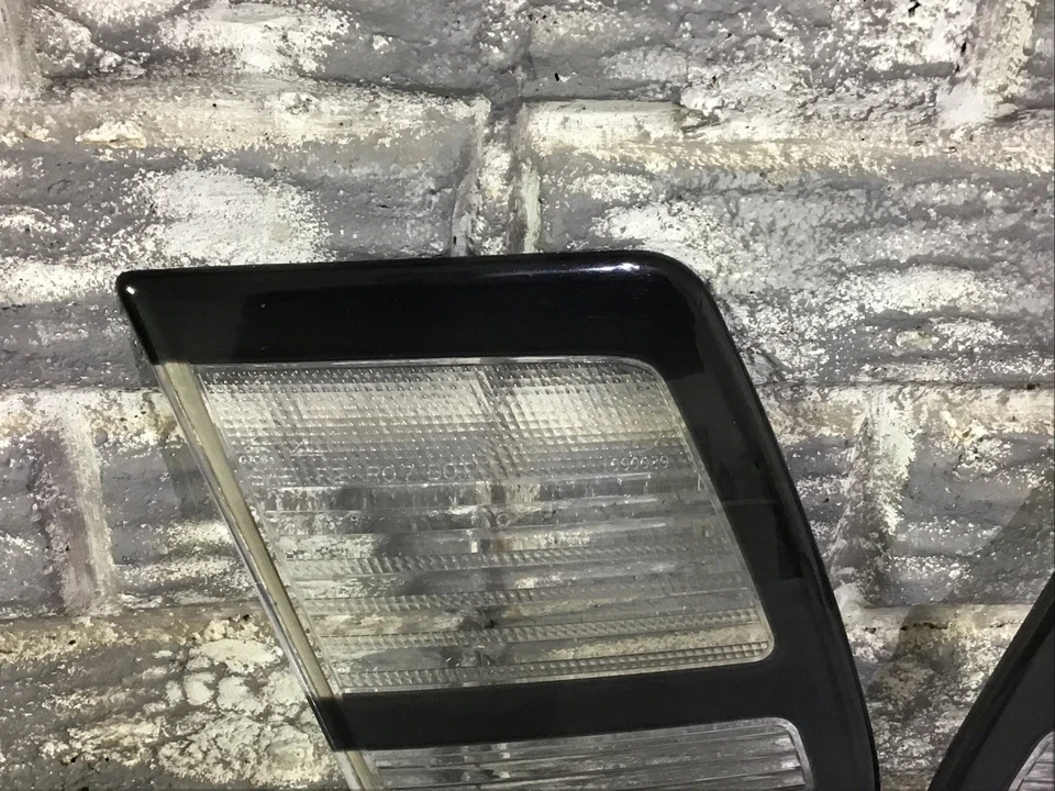 2008-2011 Saab 9-3 Tail Light Lens Covers, INNER, Left And Right. - Image 2 of 4