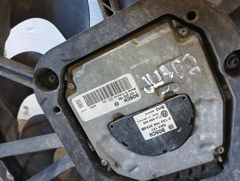 Conjunto de ventilador de motor de ventilador de radiador de 2007 AUDI Q7 (11042116 Foto 3 de 4