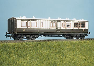 Parkside Models PC734 LMS (Ex LNWR) 50ft Arc Roof Corridor Brake 3rd Coach KitOO