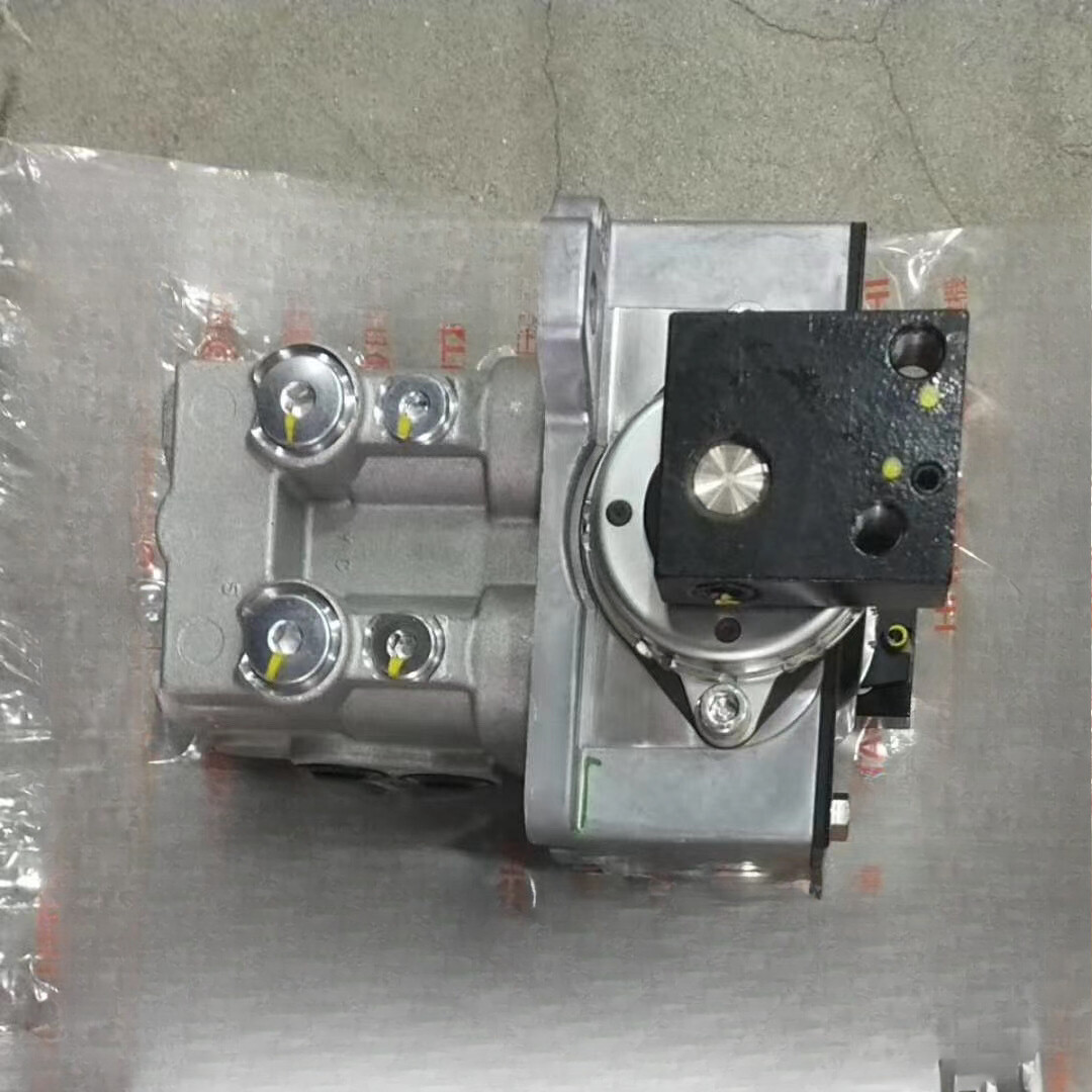 Pedal Valve Assembly Fitting for Hitachi ZX200-3 ZX450H 9235551